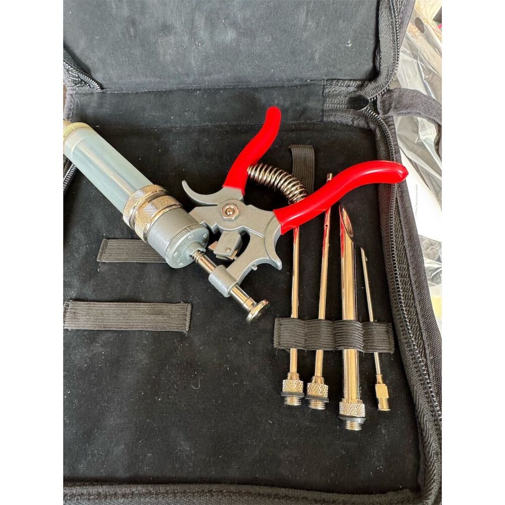 SpitJack Magnum Meat Injector Gun Kit with Padded Soft Case: GUC - Picture 3 of 4